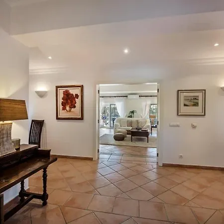 Villa Zarana Fantastic House In Salinas *